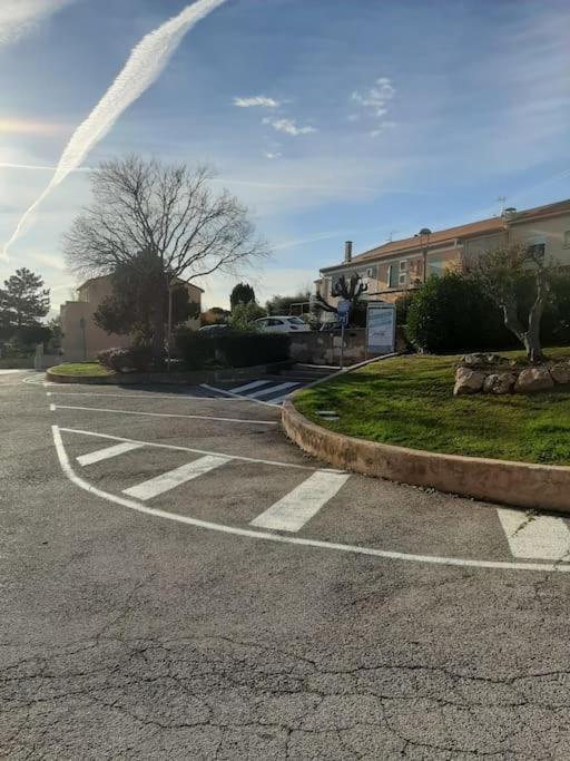 Appartement Climatise Au Calme En Provence Pierrefeu-du-Var Eksteriør billede